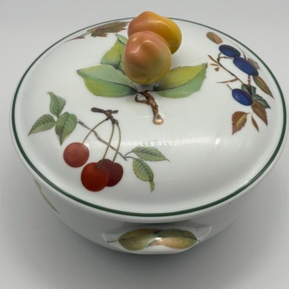 Vintage Royal Worcester Evesham Vale Covered Casserole With Lid Pear Handle 1986 - Picture 7 of 14